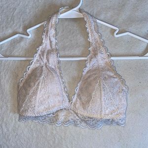 halter bralette  XS  white lace  Gilly Hicks